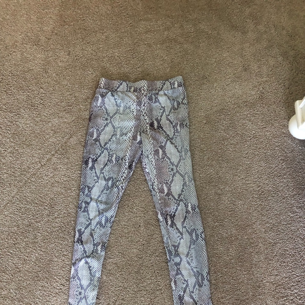 Boohoo Snakeskin FITleggings